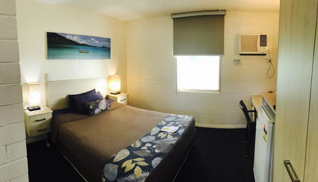 Dampier Mermaid Hotel Karratha Ngoại thất bức ảnh