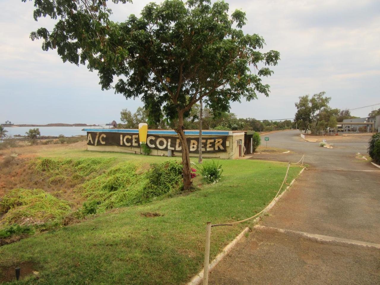 Dampier Mermaid Hotel Karratha Ngoại thất bức ảnh